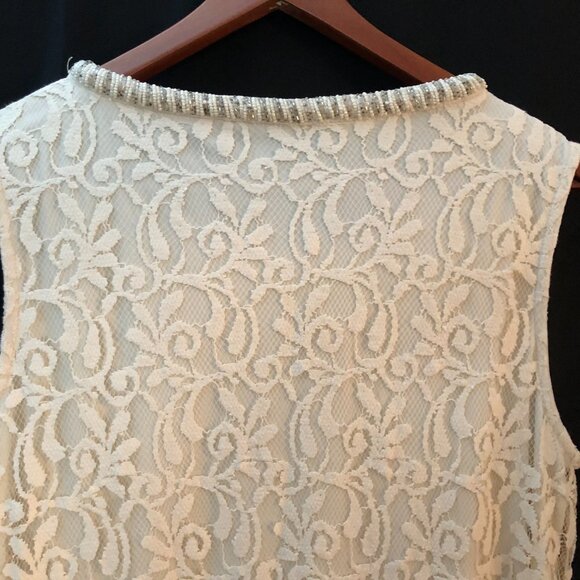 B. Young Beautiful Beaded Sleeveless Dress: Size M - Picture 9 of 16